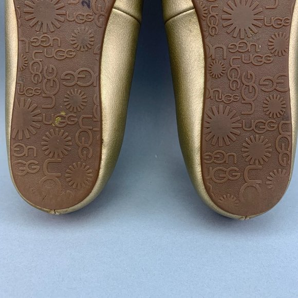 UGG Carey Ballet Flats -Leather & Sheepskin Girl Size 3Y Gold - Picture 10 of 12